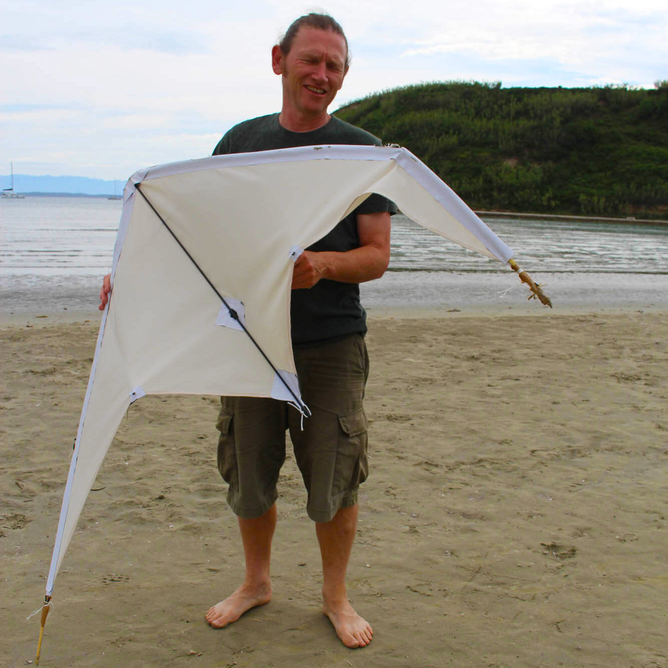 Flying Kites at Bok Beach
